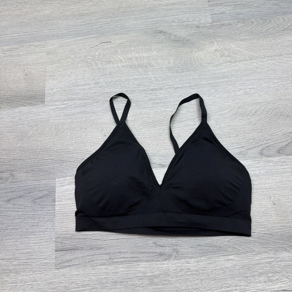 Gymshark Women's Seamless V Neck Light Support Bralette Black Medium